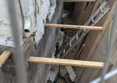 214 Lamont Boulevard, Winnipeg