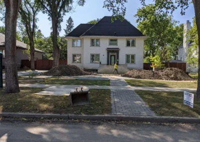 214 Lamont Boulevard, Winnipeg