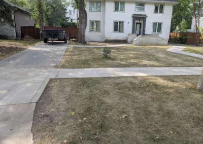 214 Lamont Boulevard, Winnipeg